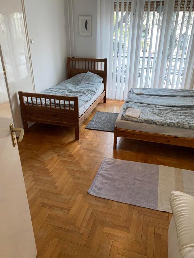 Cargo Rooms And Apartment Budapest Bagian luar foto