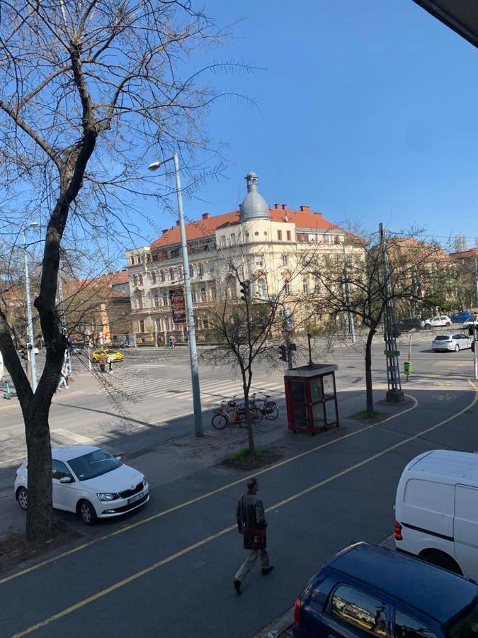 Cargo Rooms And Apartment Budapest Bagian luar foto