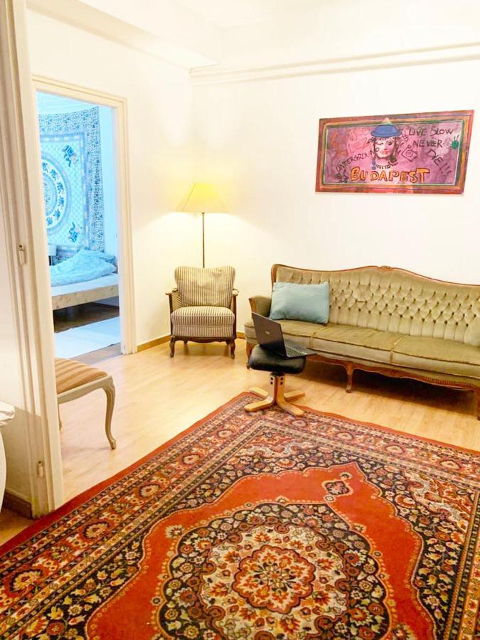 Cargo Rooms And Apartment Budapest Bagian luar foto
